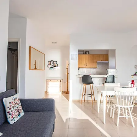 Paradise Apartment *